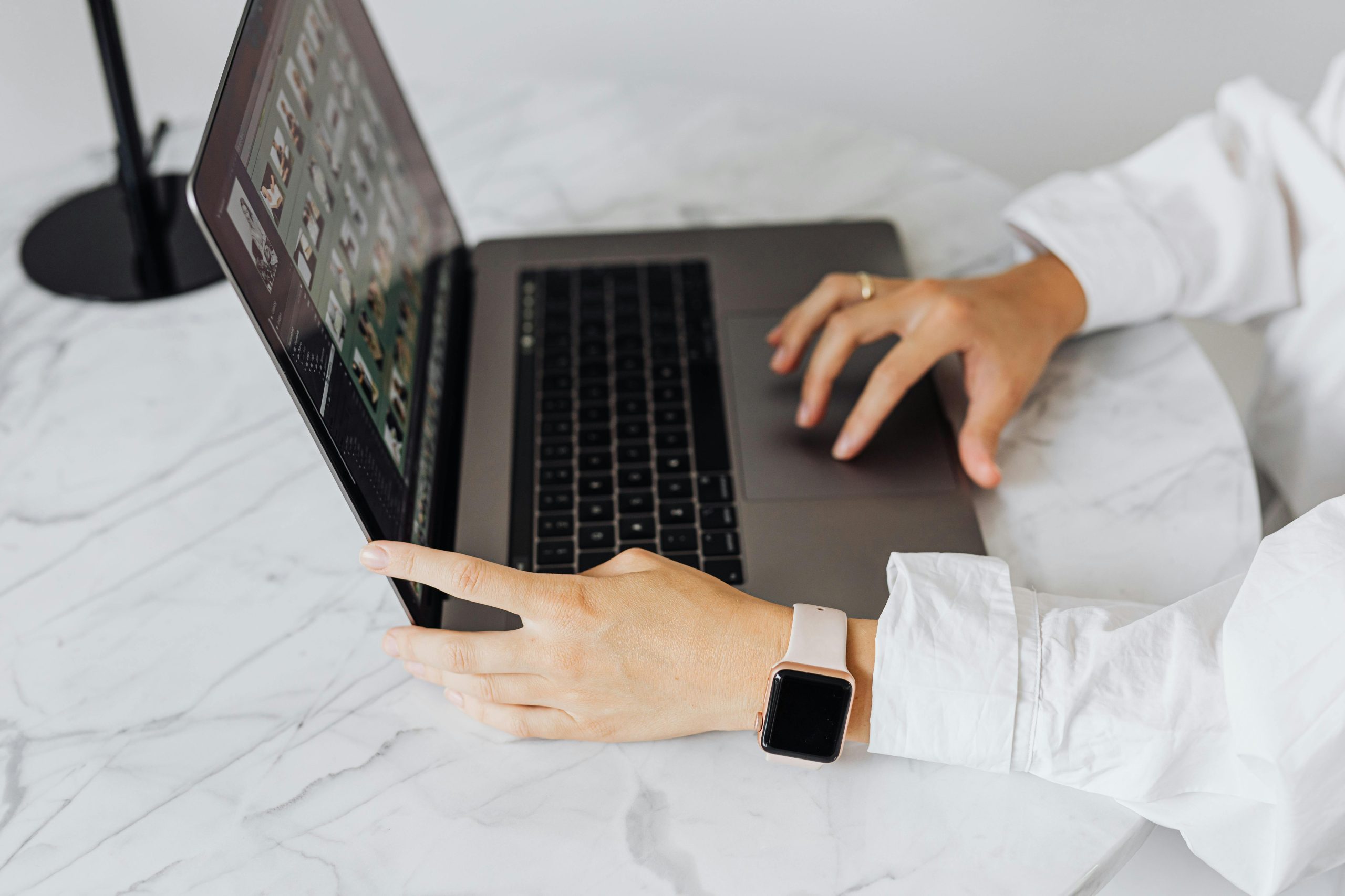 Why Global Tech Platforms Are Doubling Down on Mirror Links to Maintain Universal Access