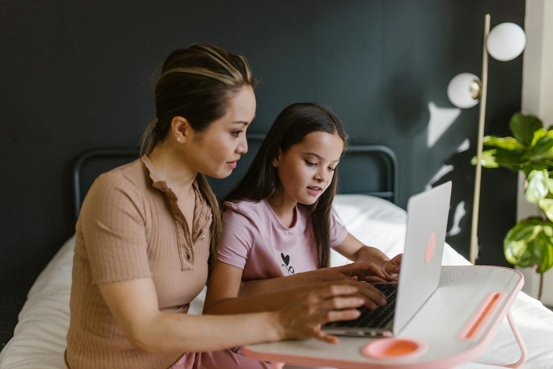 Top 5 Ways Parents Can Keep Kids Safe Online (Without Being Overbearing)