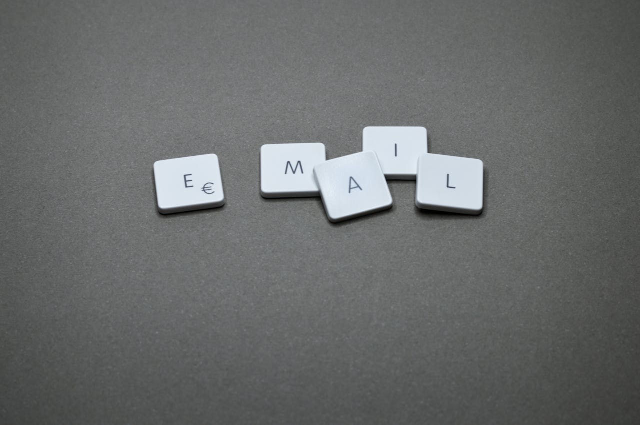 Best Email Marketing Options Reviewed [Feature Table Inside]